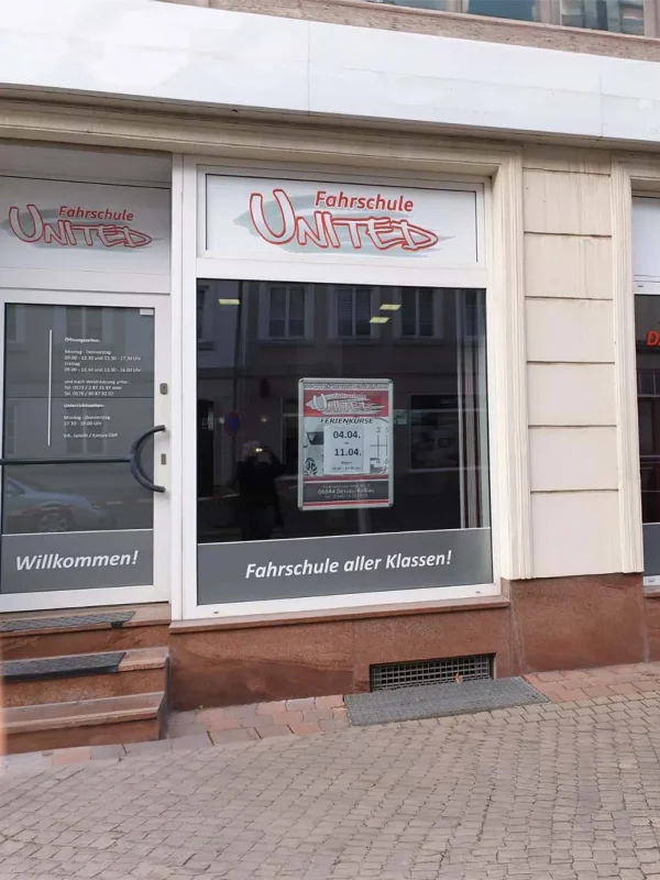 Dessau außen_web